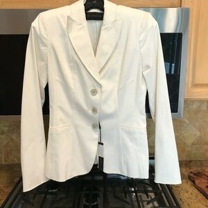 Elie Tahari 3 Button